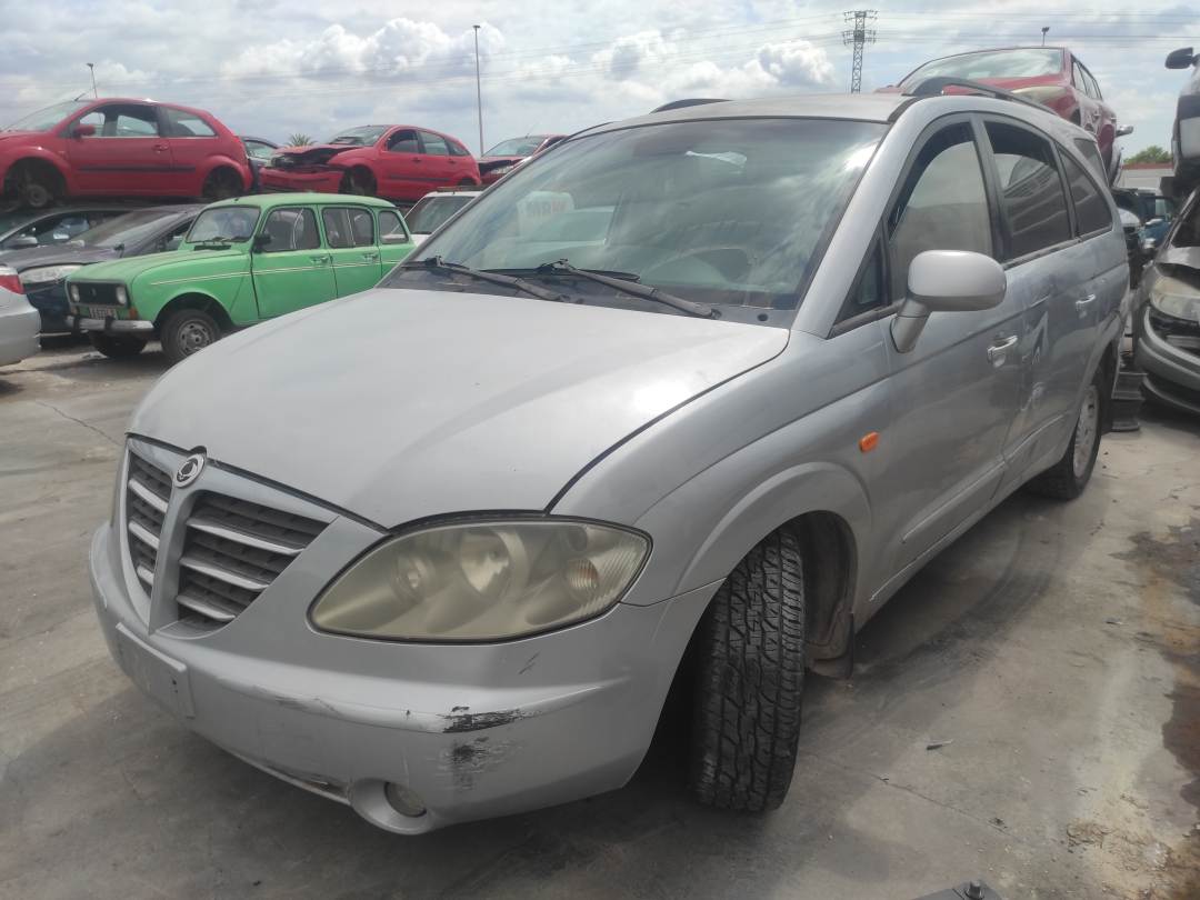 SSANGYONG RODIUS (2004 - 2013)